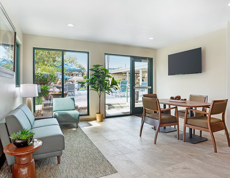 Welcome to The Best Western Plus Black Oak in Paso Robles