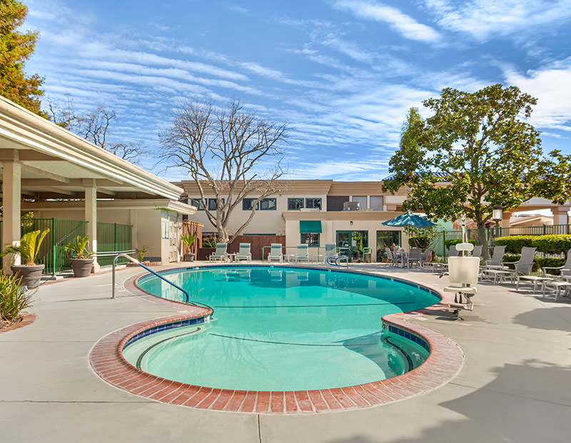 Welcome to The Best Western Plus Black Oak in Paso Robles