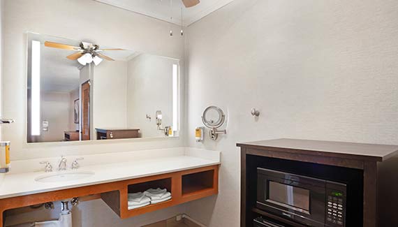 Mobility Accessible | 2 Queen Bed