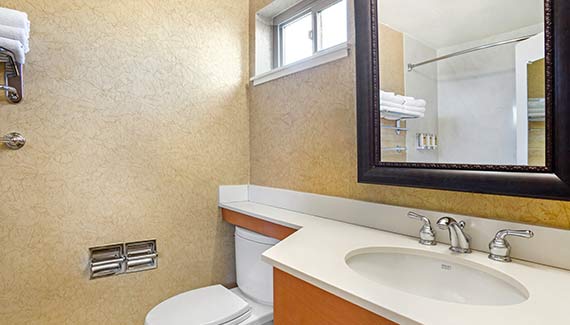 2 Room | Suite-1 King Beds